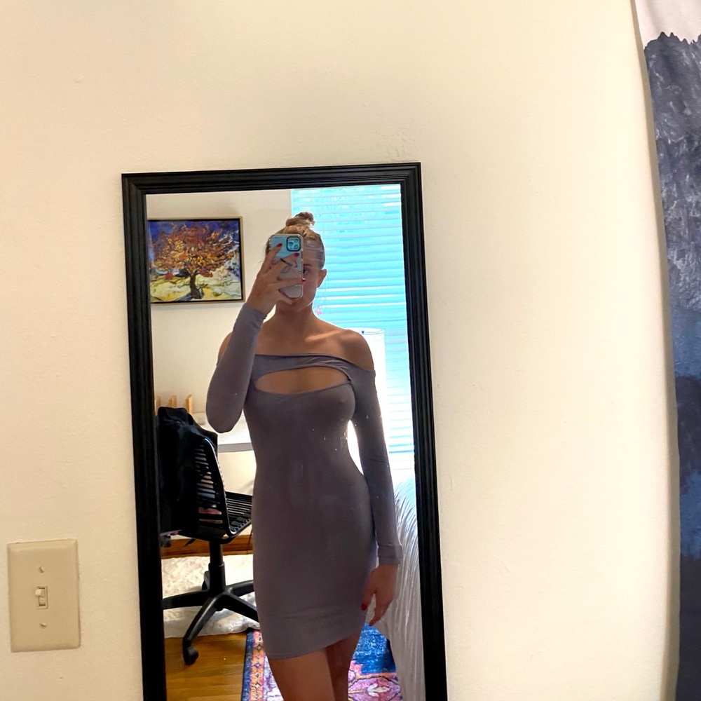 Light purple bodycon dress with front cutout